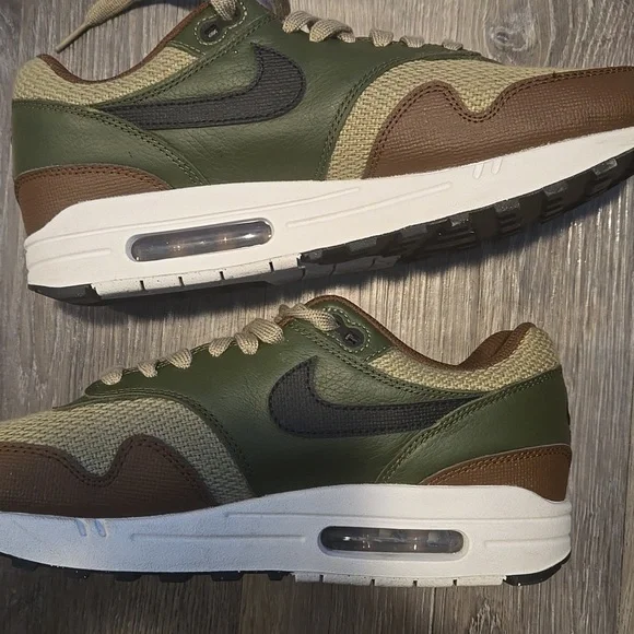 Nike Air Max 1 ESS PRM “Neutral Olive/Cargo Khaki” US Men Size 9.5 RETAIL $250 - Picture 3 of 10